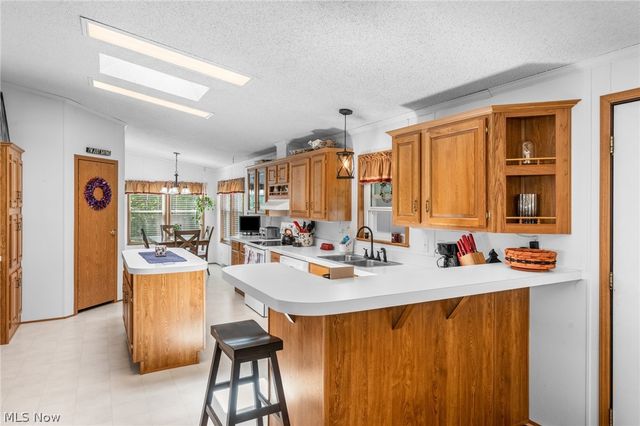 43 Periwinkle Drive, Olmsted Twp, OH 44138