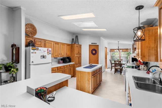 43 Periwinkle Drive, Olmsted Twp, OH 44138