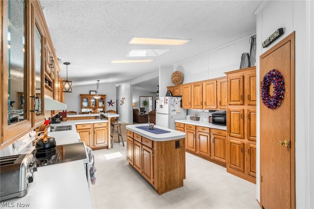 43 Periwinkle Drive, Olmsted Twp, OH 44138