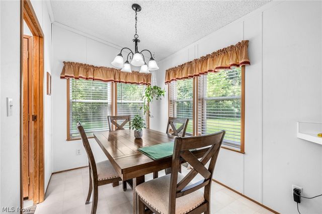 43 Periwinkle Drive, Olmsted Twp, OH 44138