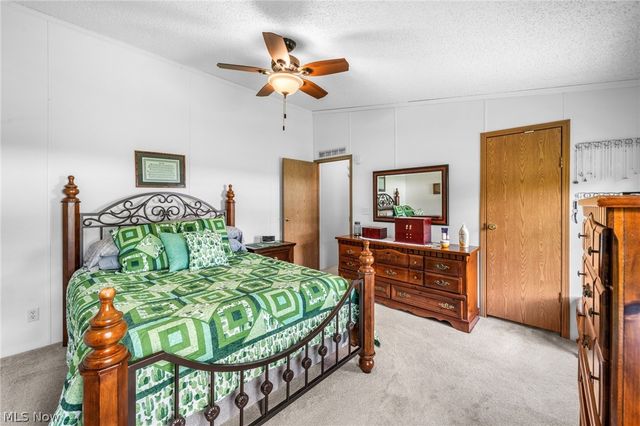 43 Periwinkle Drive, Olmsted Twp, OH 44138