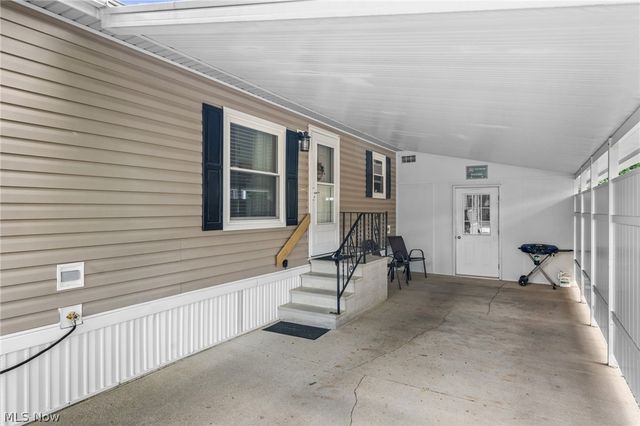 43 Periwinkle Drive, Olmsted Twp, OH 44138