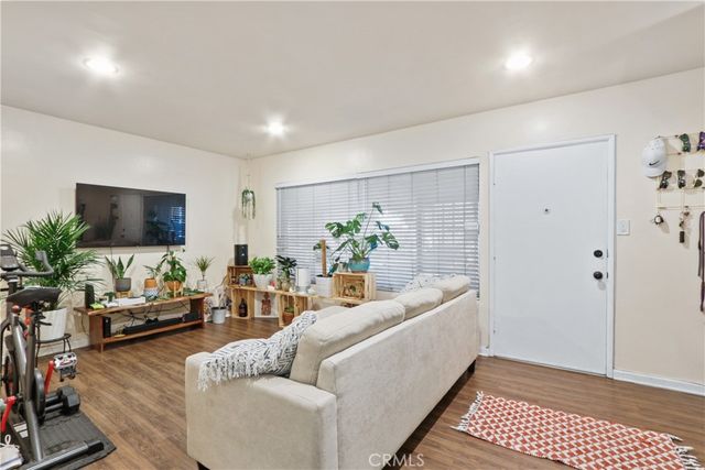 939 E Appleton Street 25, Long Beach, CA 90802