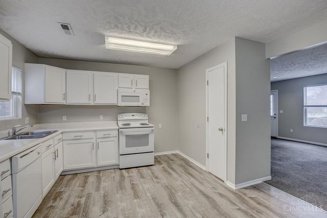 5547 Kirby Avenue, Cincinnati, OH 45239