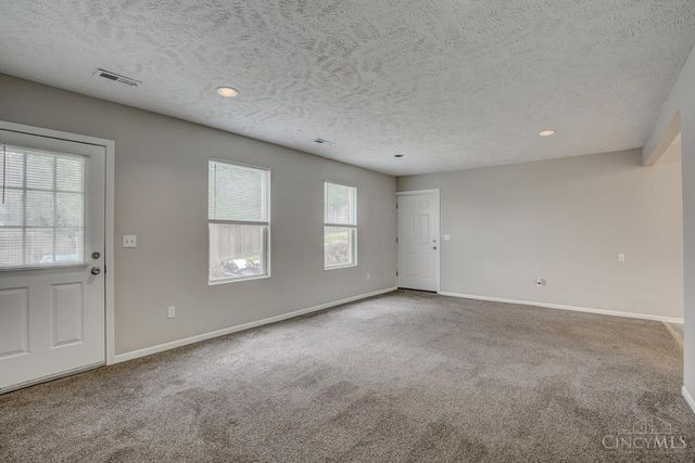 5547 Kirby Avenue, Cincinnati, OH 45239