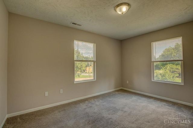 5547 Kirby Avenue, Cincinnati, OH 45239