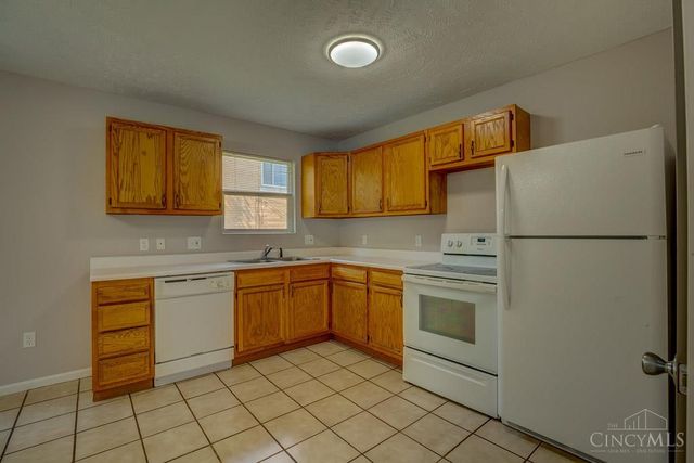 5547 Kirby Avenue, Cincinnati, OH 45239