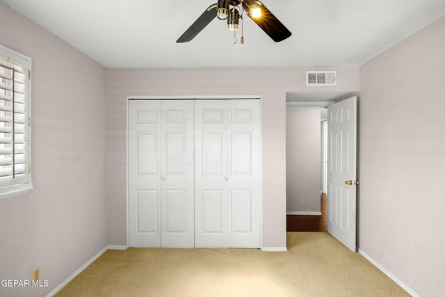 8213 MINEOLA Drive, El Paso, TX 79925