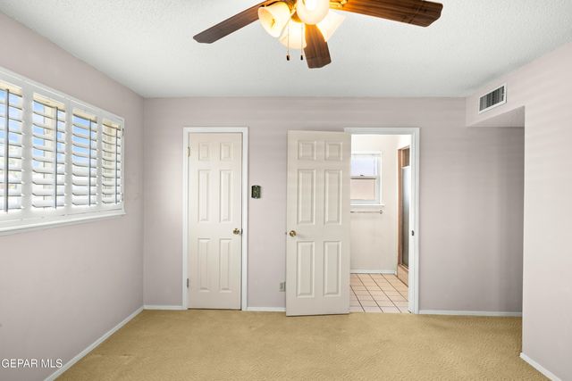 8213 MINEOLA Drive, El Paso, TX 79925