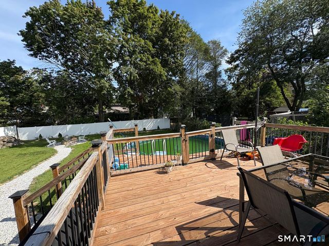 350 Roger Williams Road, Bridgeport, CT 06610