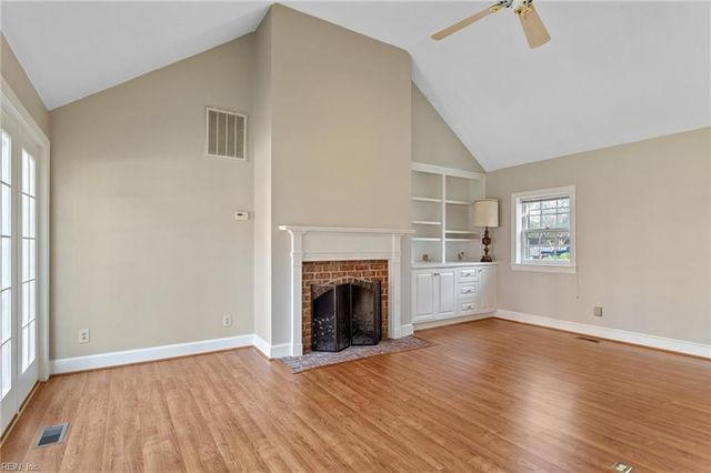 811 Park PL, Hampton, VA 23669