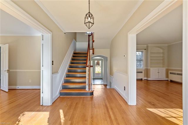 811 Park PL, Hampton, VA 23669