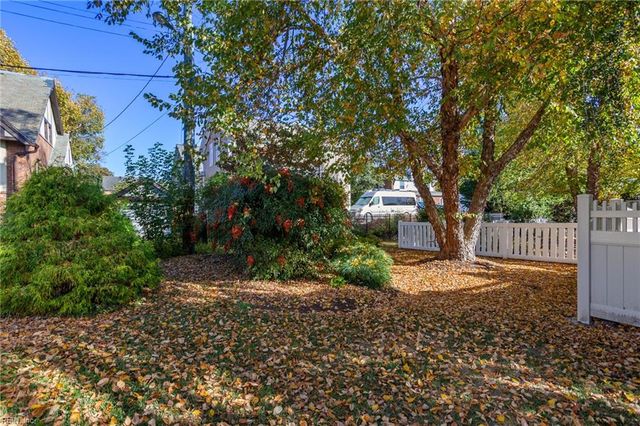 811 Park PL, Hampton, VA 23669
