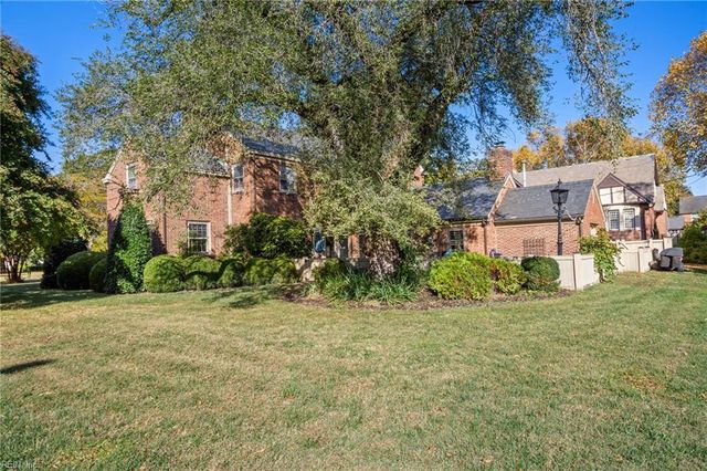 811 Park PL, Hampton, VA 23669