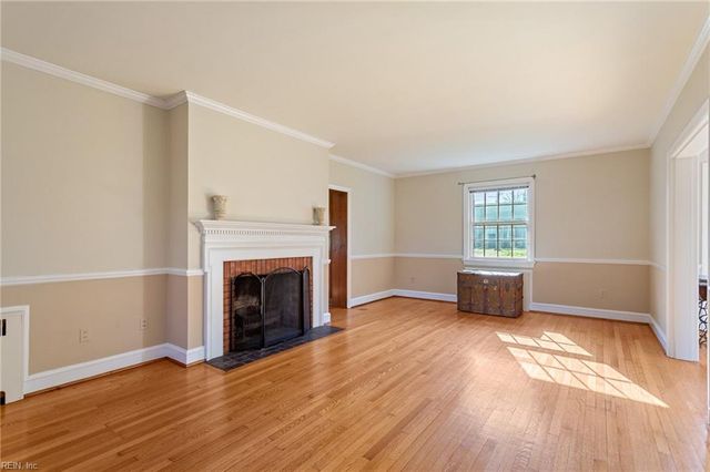 811 Park PL, Hampton, VA 23669