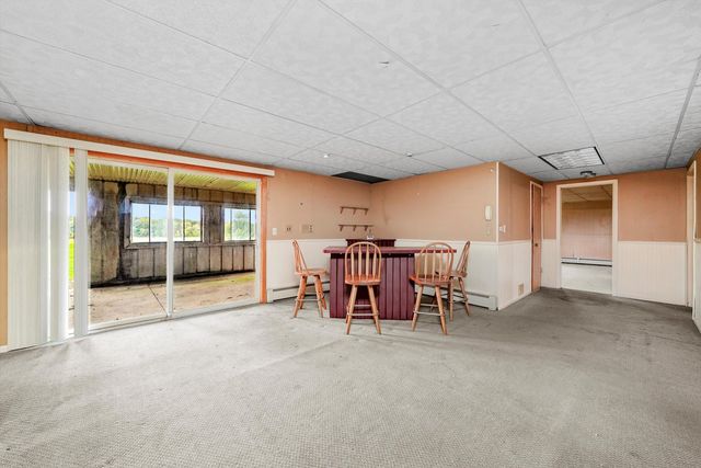 1406 W Lincoln Road, Mchenry, IL 60051