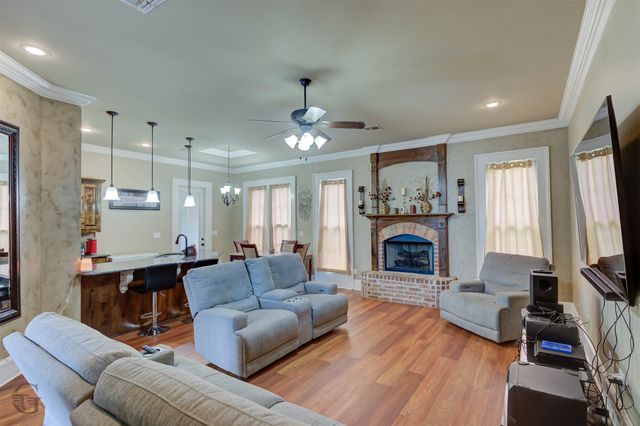 334 Wood Springs, Haughton, LA 71037