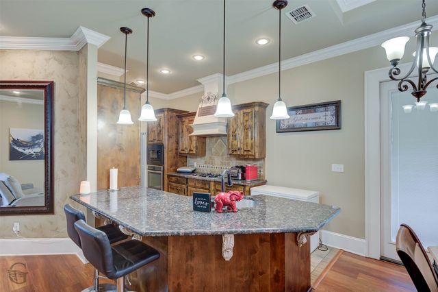 334 Wood Springs, Haughton, LA 71037