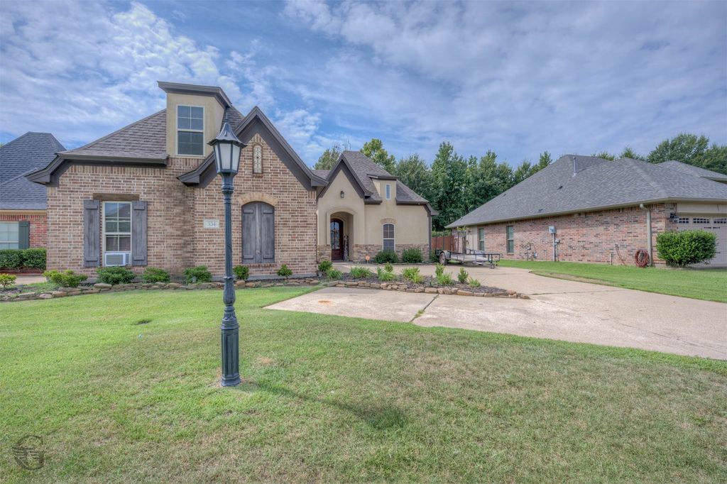 334 Wood Springs, Haughton, LA 71037