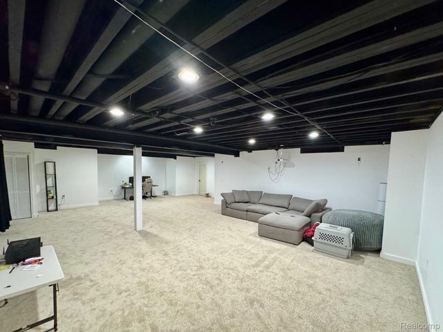 47630 Fowler Creek Drive, Canton Charter Township, MI 48188