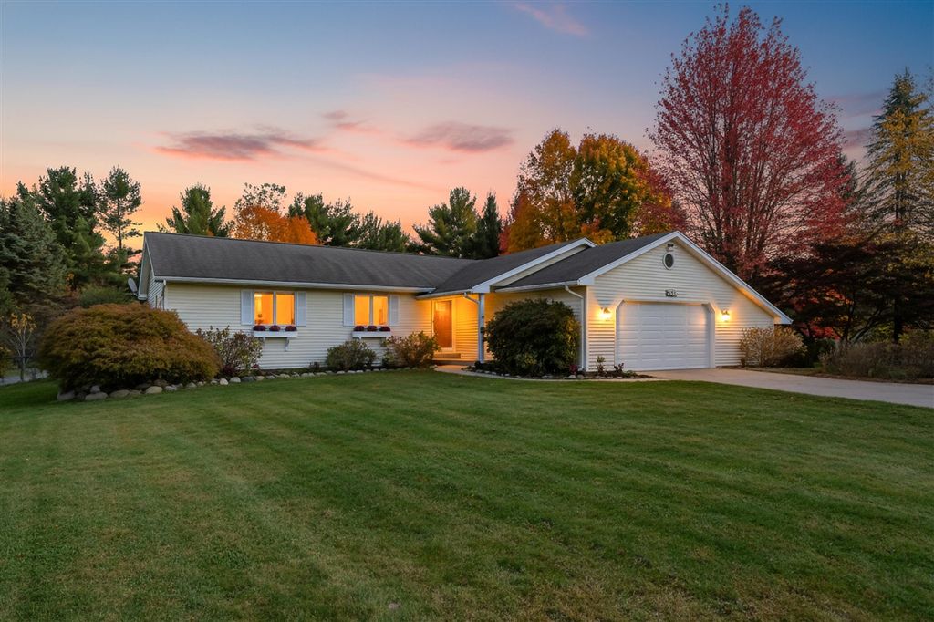 7533 S 25th Street, Kalamazoo, MI 49048