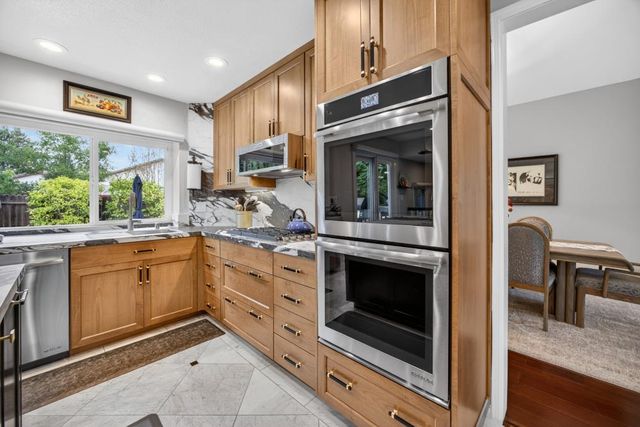 8765 Cooperston Way, Elk Grove, CA 95624