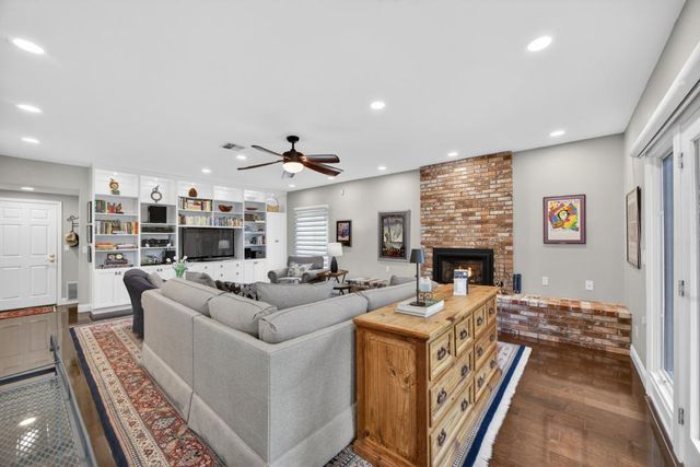 8765 Cooperston Way, Elk Grove, CA 95624