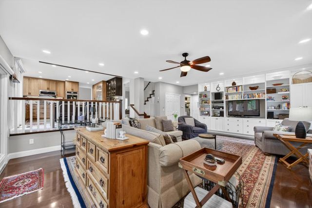 8765 Cooperston Way, Elk Grove, CA 95624