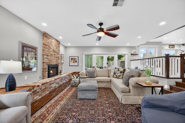 8765 Cooperston Way, Elk Grove, CA 95624