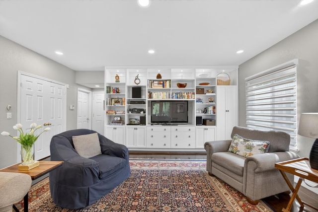 8765 Cooperston Way, Elk Grove, CA 95624