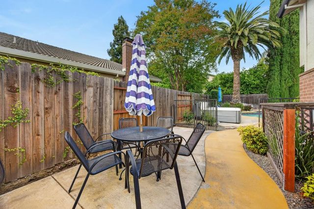 8765 Cooperston Way, Elk Grove, CA 95624