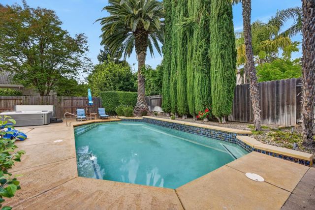 8765 Cooperston Way, Elk Grove, CA 95624