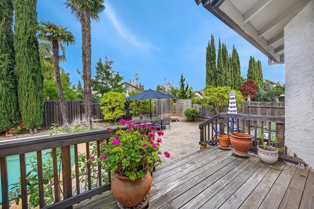 8765 Cooperston Way, Elk Grove, CA 95624