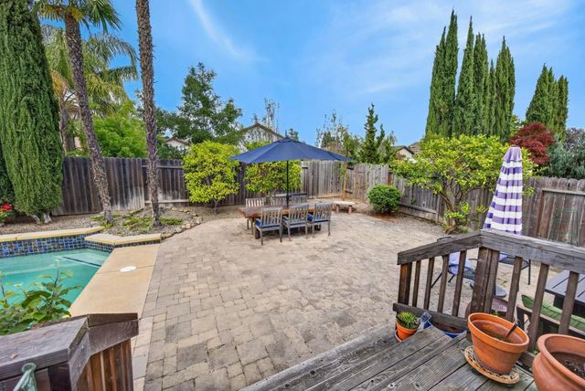 8765 Cooperston Way, Elk Grove, CA 95624