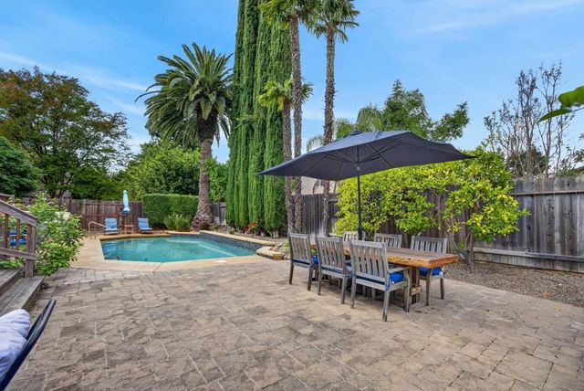 8765 Cooperston Way, Elk Grove, CA 95624