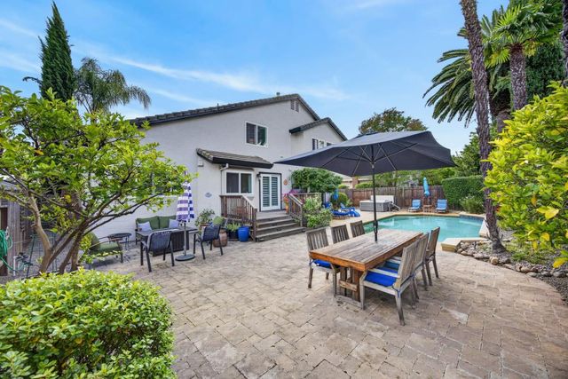 8765 Cooperston Way, Elk Grove, CA 95624