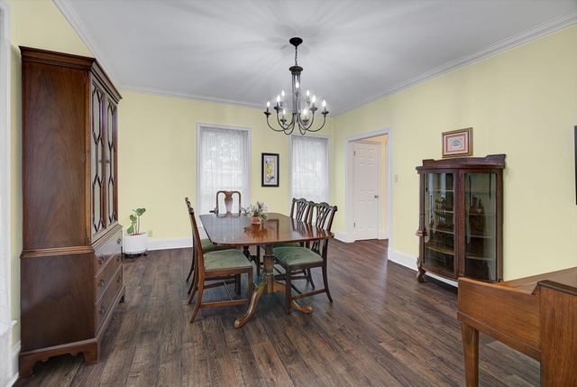 103 Strawberry Drive, Lake Jackson, TX 77566