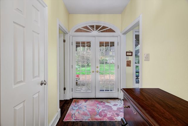 103 Strawberry Drive, Lake Jackson, TX 77566