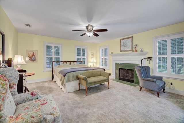 103 Strawberry Drive, Lake Jackson, TX 77566