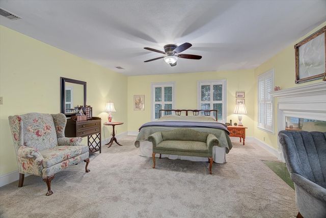 103 Strawberry Drive, Lake Jackson, TX 77566