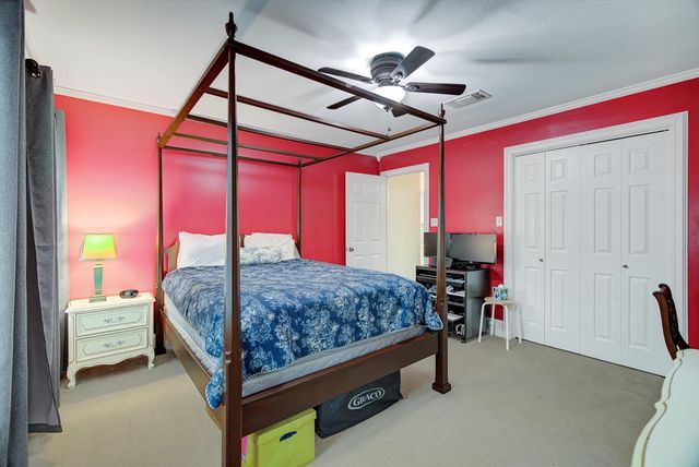 103 Strawberry Drive, Lake Jackson, TX 77566