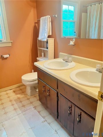 3611 Locust Ct, Quinton, VA 23141