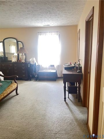 3611 Locust Ct, Quinton, VA 23141