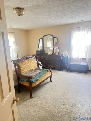 3611 Locust Ct, Quinton, VA 23141