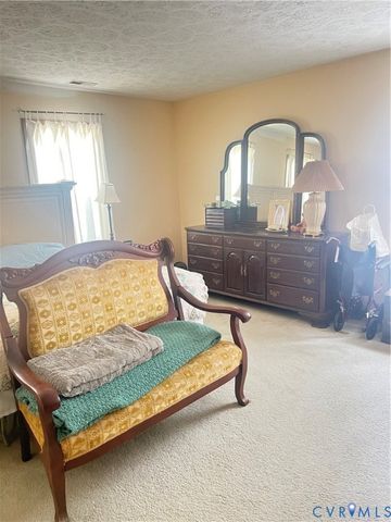 3611 Locust Ct, Quinton, VA 23141