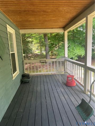 3611 Locust Ct, Quinton, VA 23141