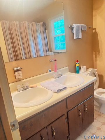 3611 Locust Ct, Quinton, VA 23141