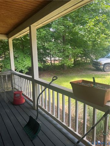 3611 Locust Ct, Quinton, VA 23141