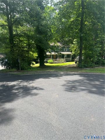 3611 Locust Ct, Quinton, VA 23141