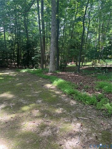 3611 Locust Ct, Quinton, VA 23141